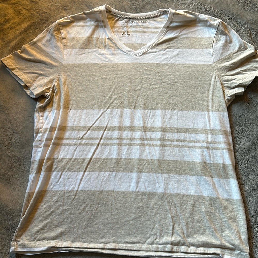 Banana Republic V-neck